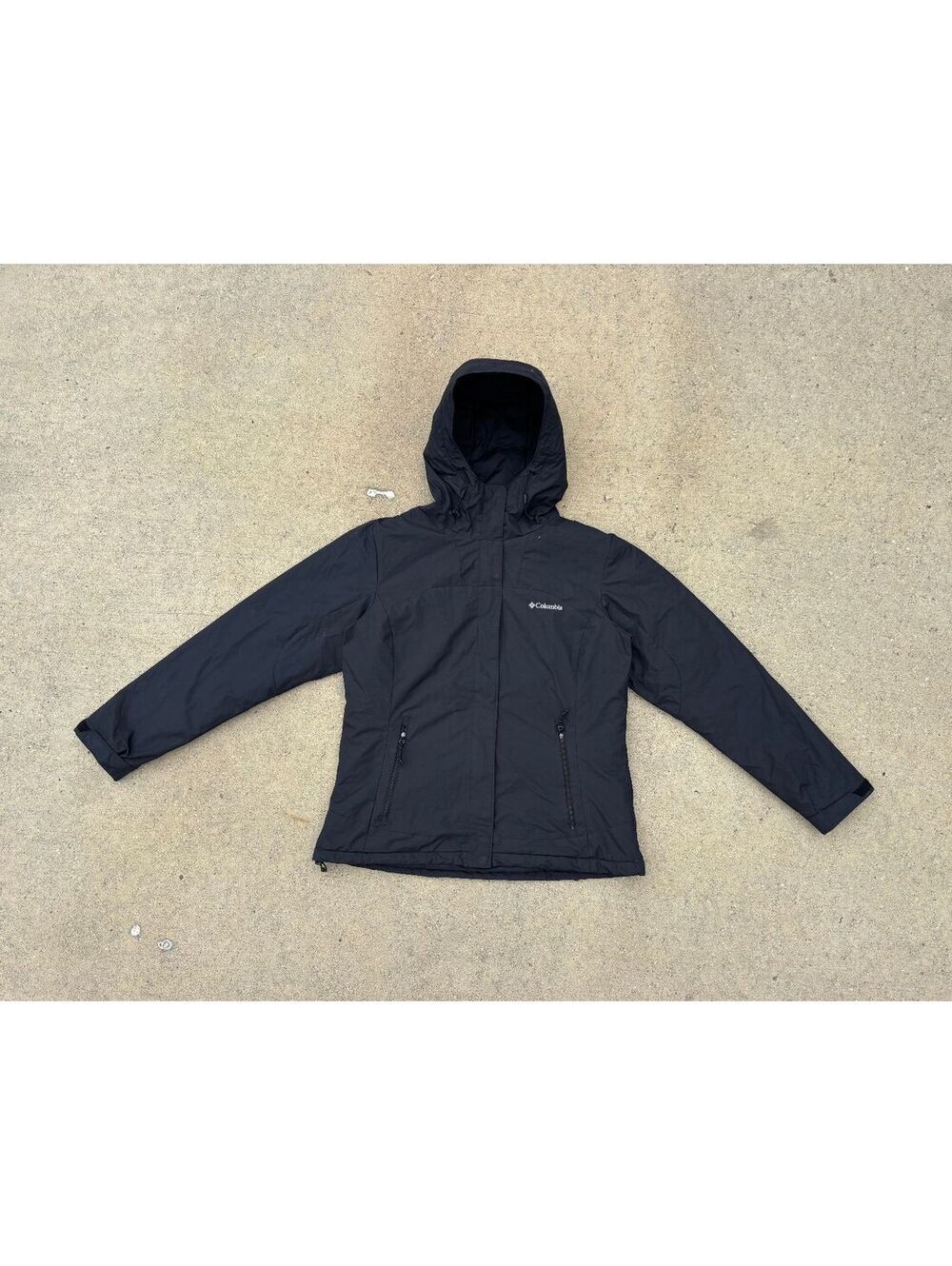 Columbia Black Hooded Winter Jacket with Zipper Pockets